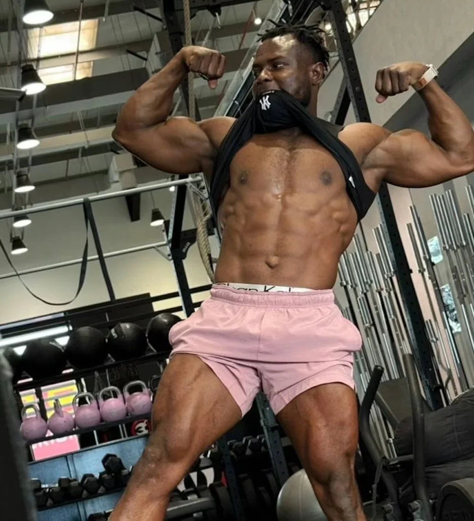 Coach Rene coaching listing photo for Strength training, weight loss, bodybuilding , kids training, Outdoor training, boxing, Diet plan. @ Home