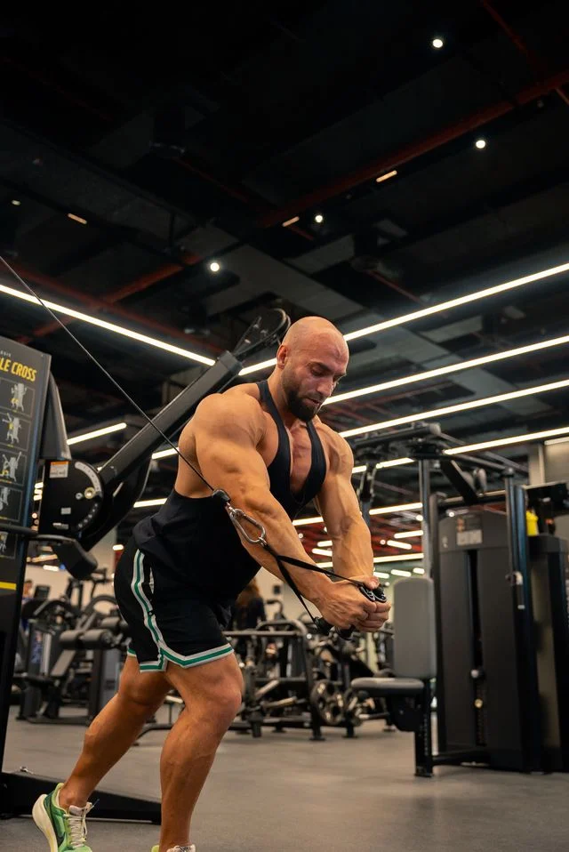 Coach Lucian coaching listing photo for Weight & fat loss | Body transformation | Bodybulilding | Competition preparation | Strength and conditioning | Cardio Coach @ Gym