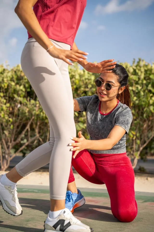 Areeba Khanzai featured coaching listing photo for Functional training, weight training, female fat-loss, body recomposition, and feminine physique sculpting @ Online