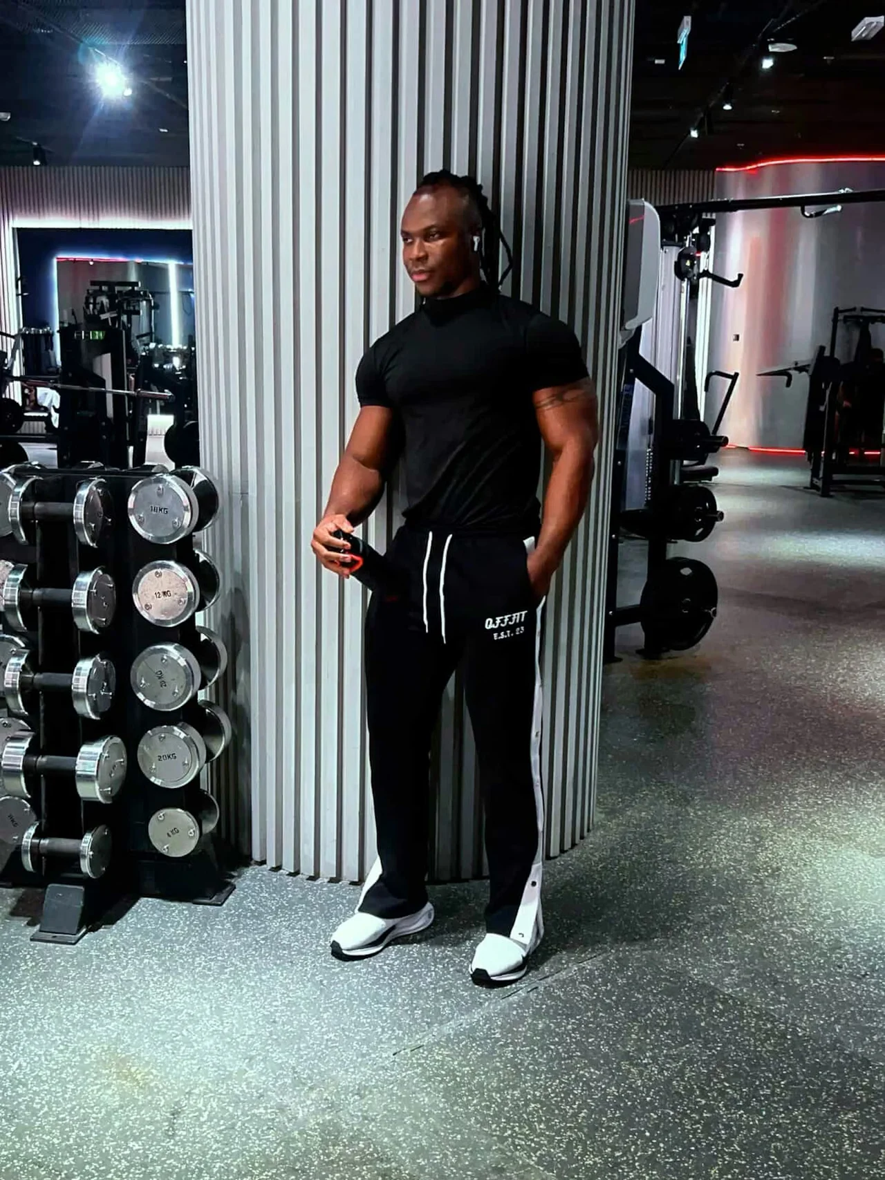OFFFIT PT coaching listing photo for Weight loss, muscle building, strength training and lifestyle coach @ Gym